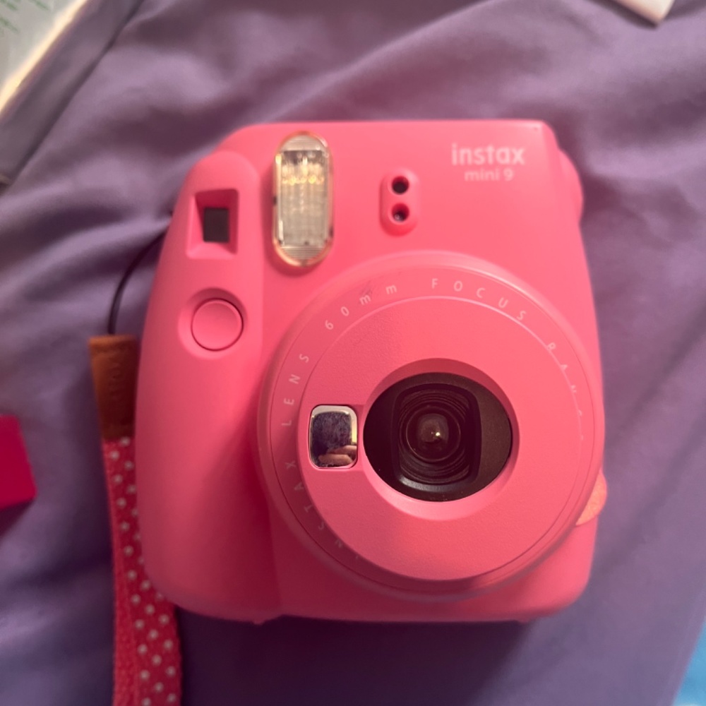 Insta mini camera/ accessories - Picture 2 of 5